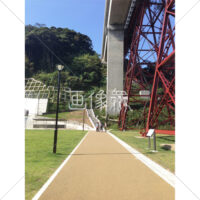 鉄橋が映る青空の(1)写真