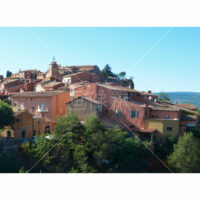 南フランスの赤い村の風景写真