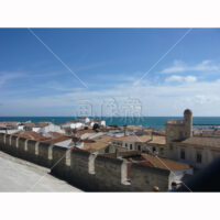 海辺の町並みの写真