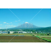 青空に映える富士山の写真素材(1)