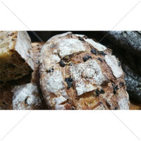 おいしそうなパンの山の写真素材