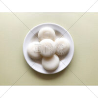 1個33グラムのまる餅5個の写真素材(2)