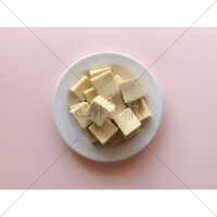 ひとくちサイズの高野豆腐の写真素材(1)
