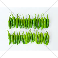 甘唐辛子ともいわれるししとうの写真素材(2)