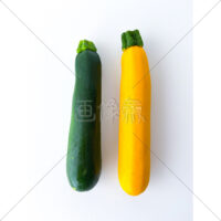 つるなしカボチャとも呼ばれるズッキーニの写真素材(1)